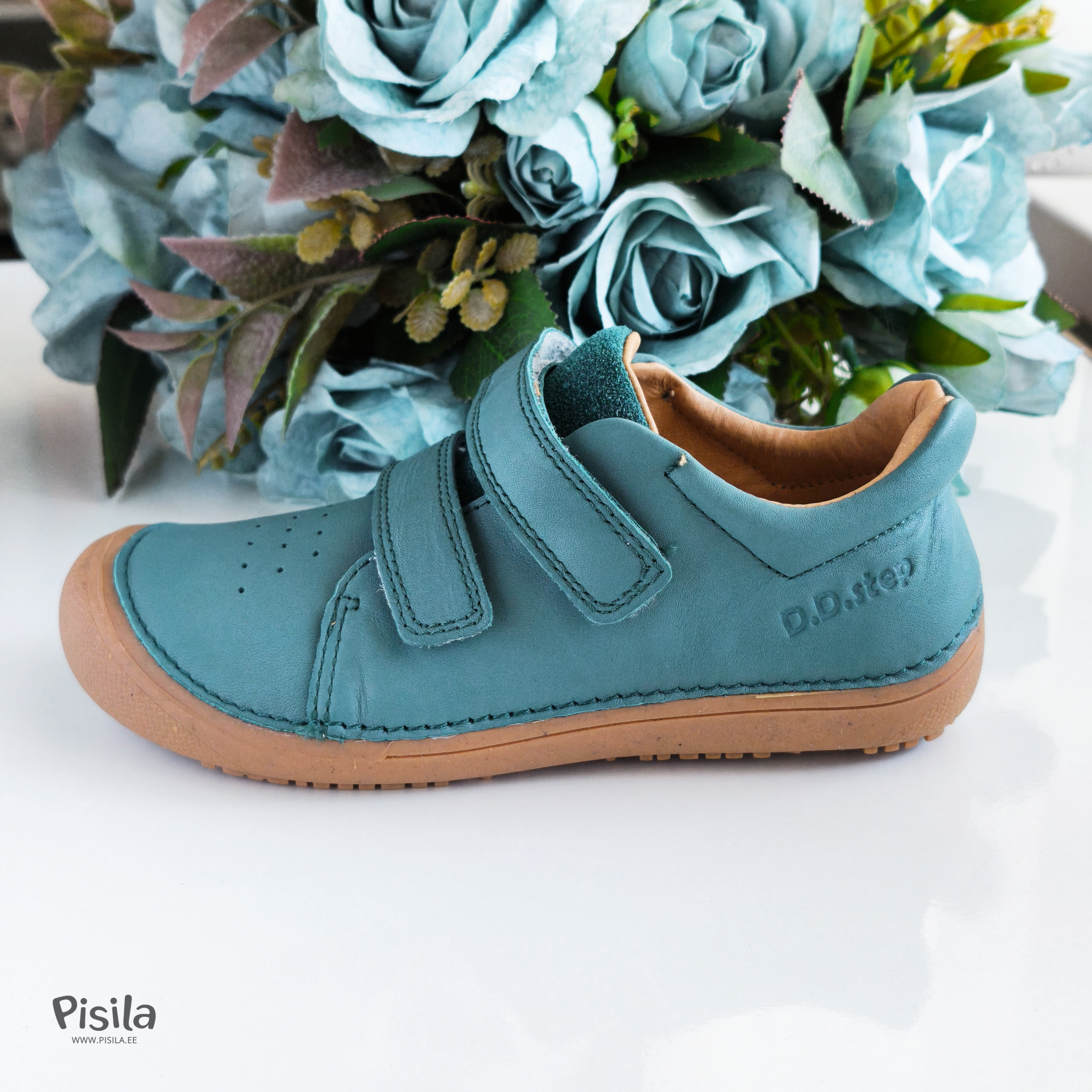 Rohelised-sinised nahast tossud poisile