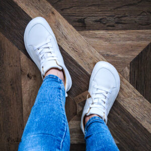 Stitch & Walk White valged nahast vabaajajalatsid