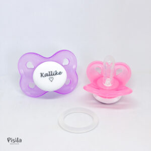 Enneaegse beebi lutt kirjaga "Kallike"