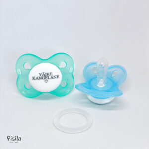 Enneaegse beebi lutt kirjaga "VÄIKE KANGELANE"